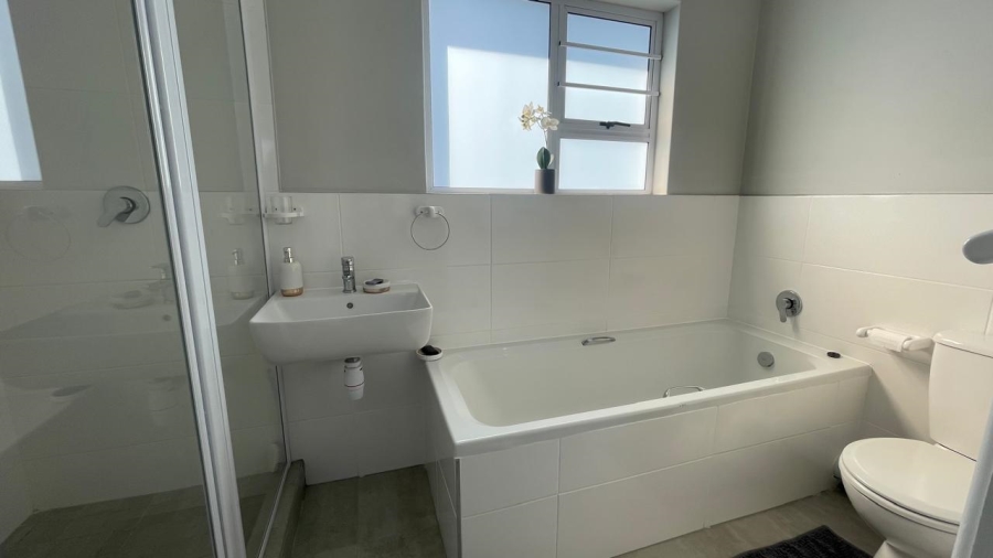 3 Bedroom Property for Sale in Nahoon Valley Park Eastern Cape
